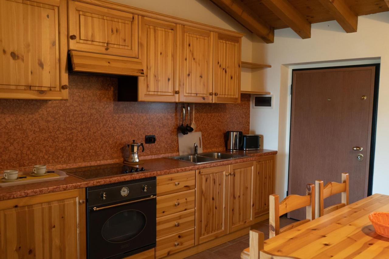 La Fiocchina - Magic Place - Apartments & Studios In Garda Lake - Countryside Farmhouse, Inside The Middle Of The Lake Сало Экстерьер фото