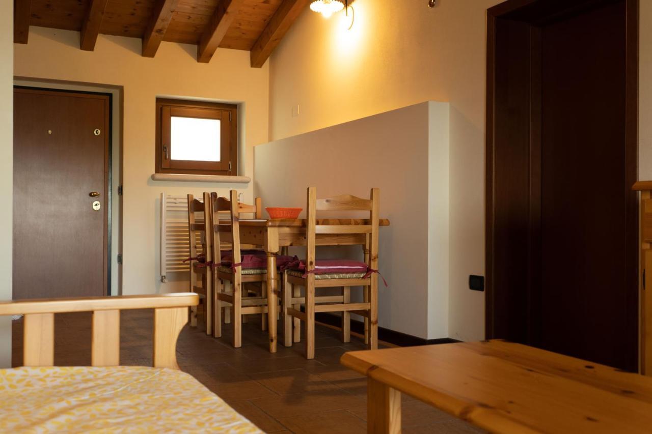 La Fiocchina - Magic Place - Apartments & Studios In Garda Lake - Countryside Farmhouse, Inside The Middle Of The Lake Сало Экстерьер фото