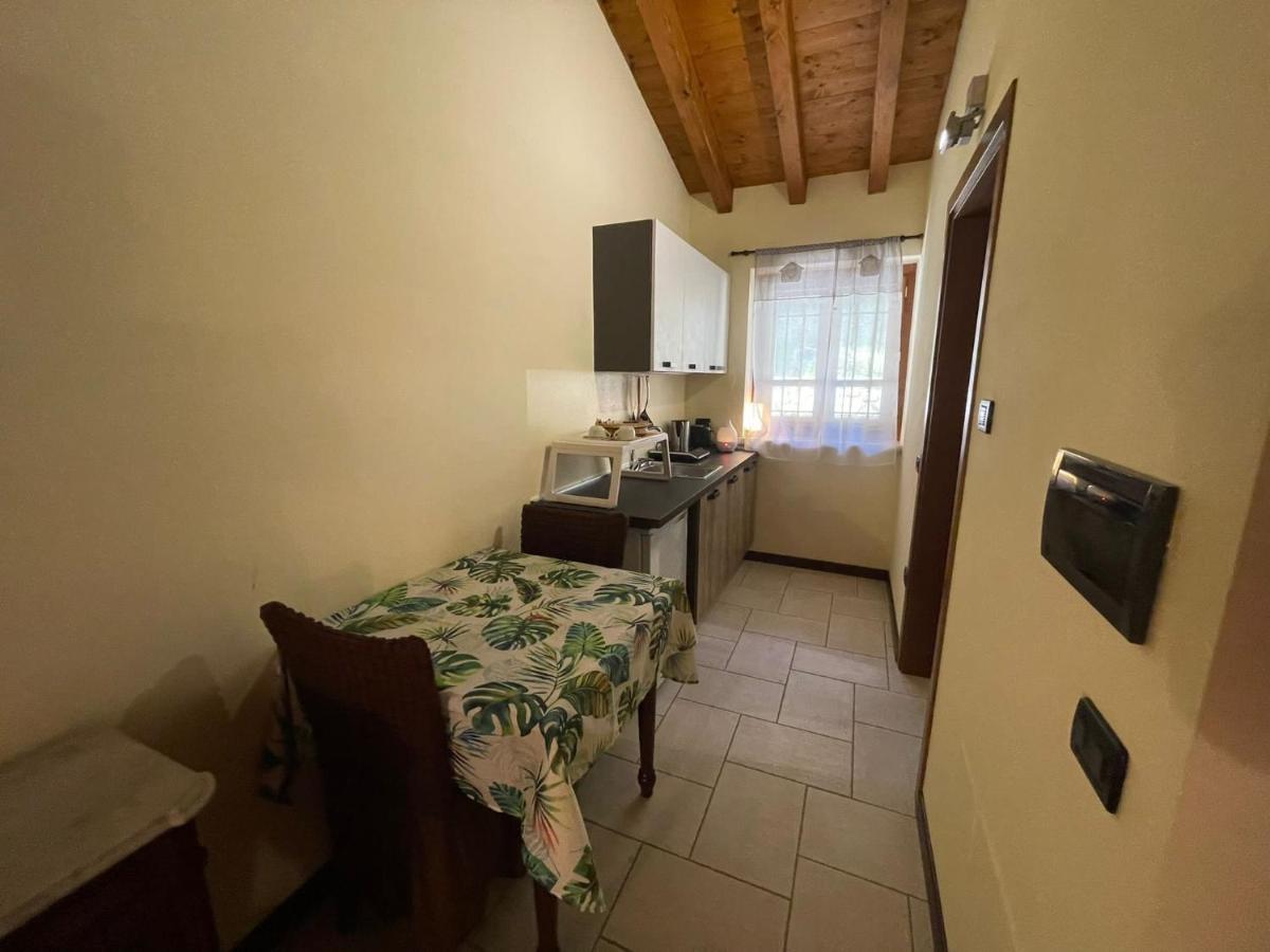 La Fiocchina - Magic Place - Apartments & Studios In Garda Lake - Countryside Farmhouse, Inside The Middle Of The Lake Сало Экстерьер фото