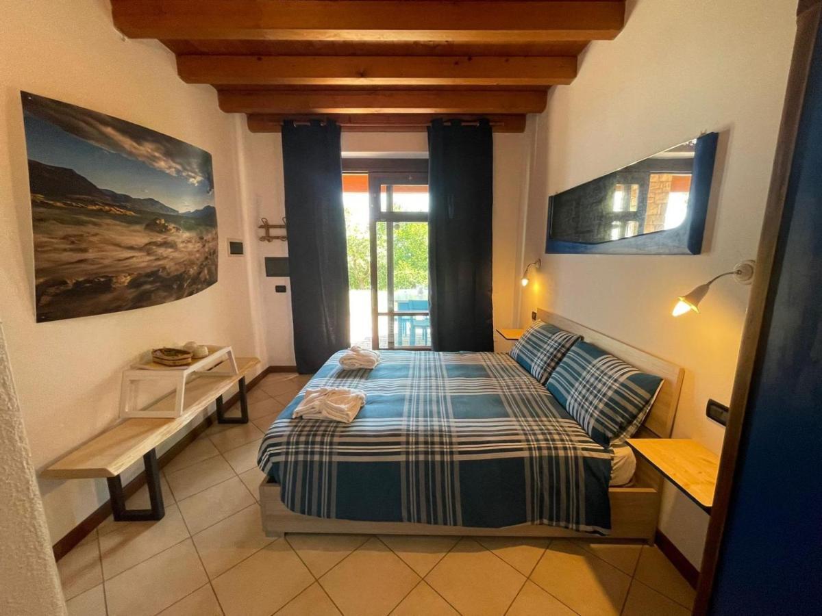 La Fiocchina - Magic Place - Apartments & Studios In Garda Lake - Countryside Farmhouse, Inside The Middle Of The Lake Сало Экстерьер фото