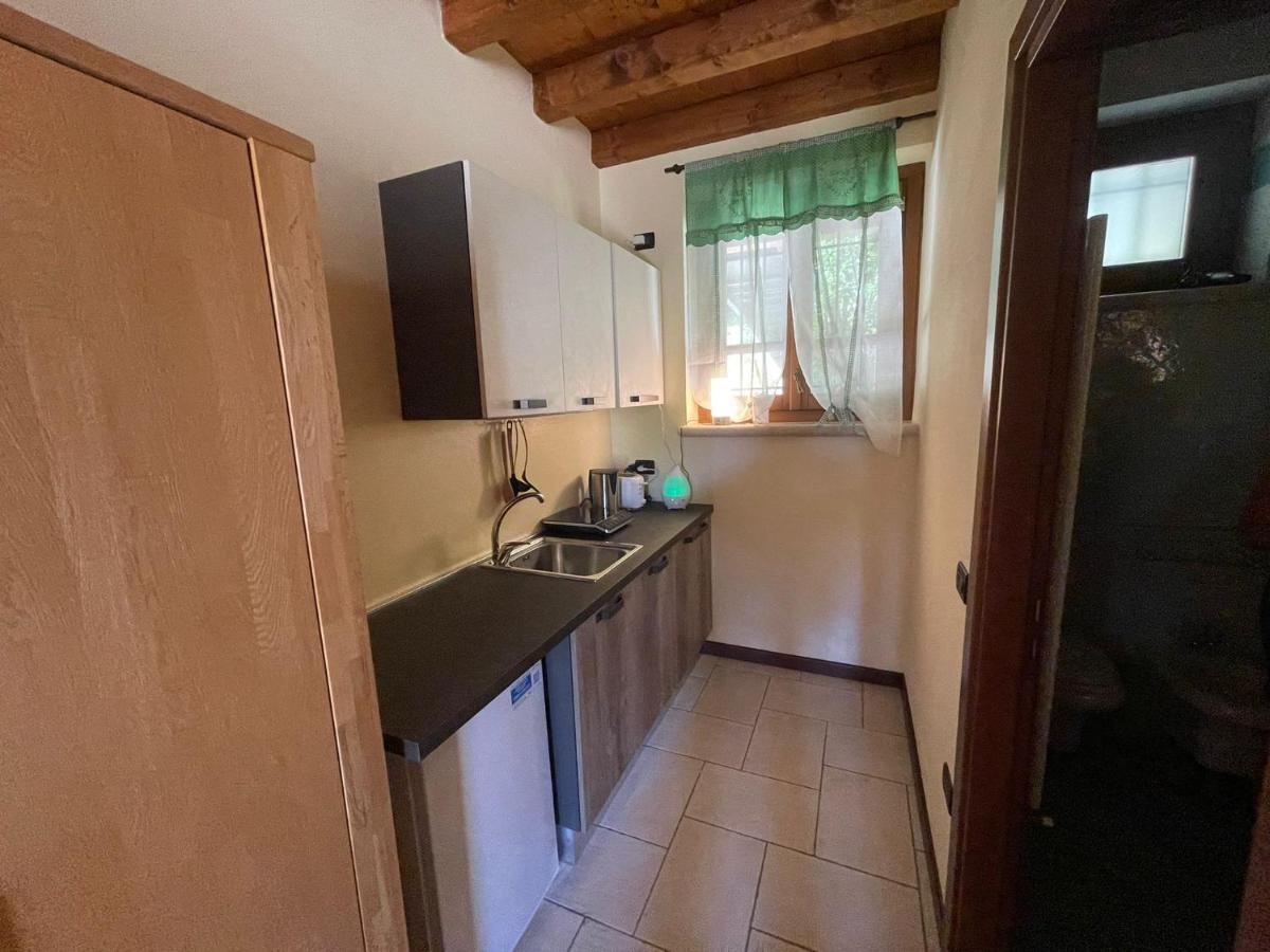La Fiocchina - Magic Place - Apartments & Studios In Garda Lake - Countryside Farmhouse, Inside The Middle Of The Lake Сало Экстерьер фото