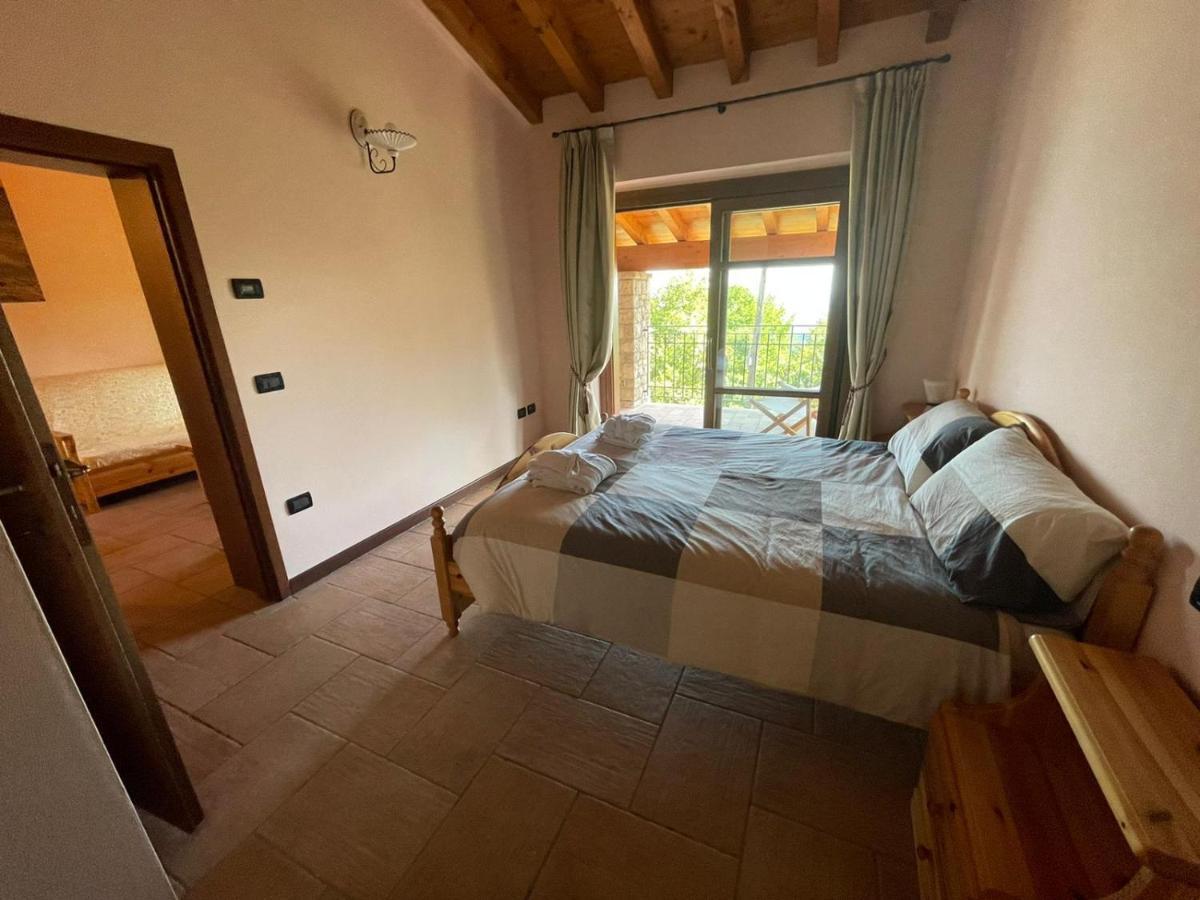 La Fiocchina - Magic Place - Apartments & Studios In Garda Lake - Countryside Farmhouse, Inside The Middle Of The Lake Сало Экстерьер фото