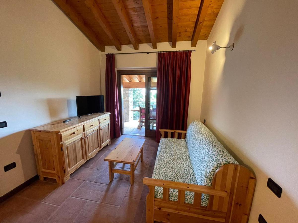 La Fiocchina - Magic Place - Apartments & Studios In Garda Lake - Countryside Farmhouse, Inside The Middle Of The Lake Сало Экстерьер фото