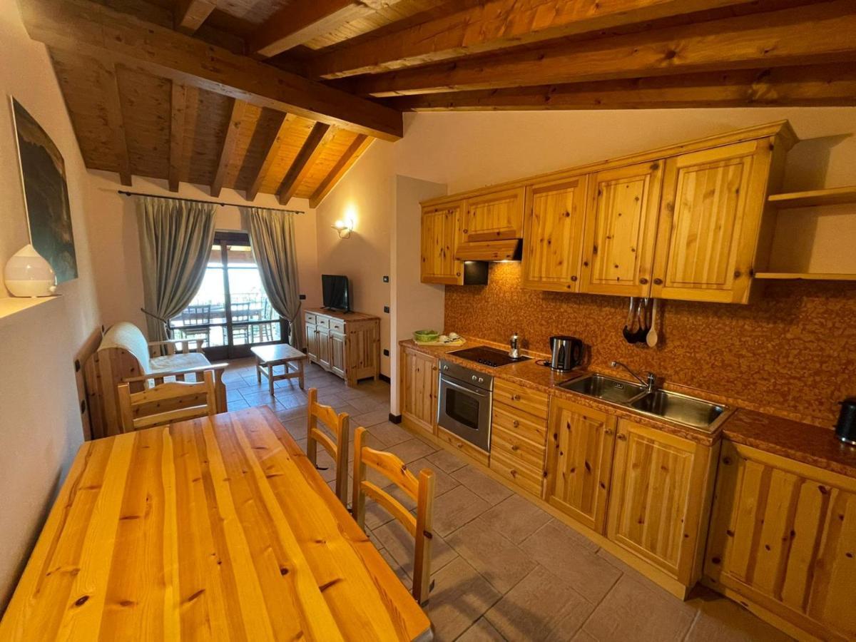 La Fiocchina - Magic Place - Apartments & Studios In Garda Lake - Countryside Farmhouse, Inside The Middle Of The Lake Сало Экстерьер фото