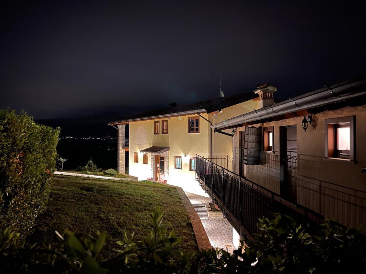 La Fiocchina - Magic Place - Apartments & Studios In Garda Lake - Countryside Farmhouse, Inside The Middle Of The Lake Сало Экстерьер фото